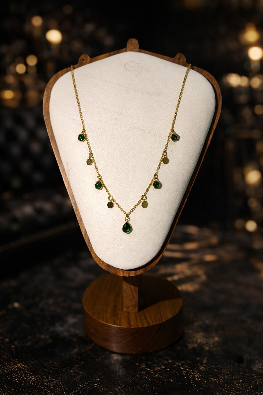 EMERALD DEW NECKLACE